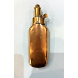 Poire à poudre signée "...